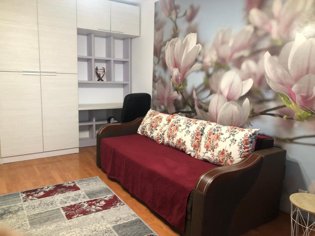 Апартаменты Apartament Magnolia, Piata Gorjului- Metrou Бухарест Экстерьер фото
